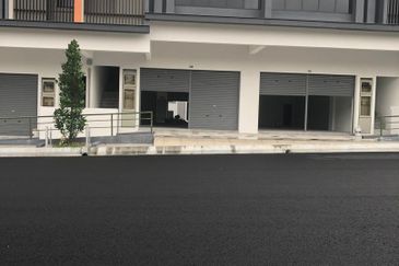 Ikon@Centrio S2 Upper Floor Shoplot For Rent