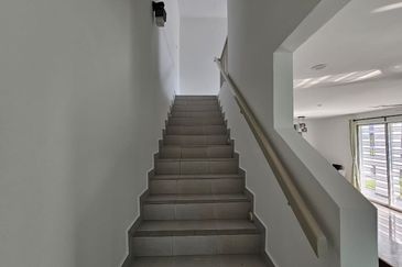 Summer@S2height fully furnished 2storey corner for rent 