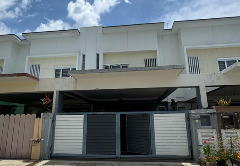 Suriaman 3 Sendayan fully furnished for rent