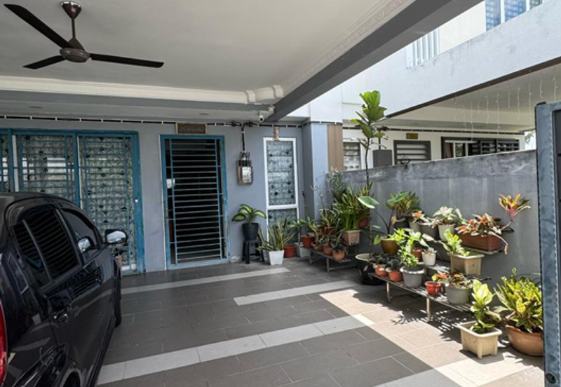 Suriaman 3 Sendayan fully furnished for rent