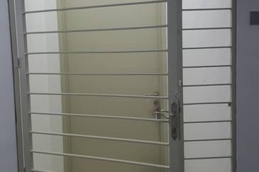 Safira Apartment, Seremban 2