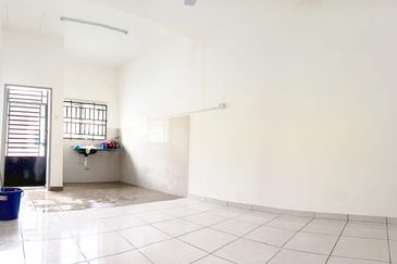 Taman Nilam Sari Fasa 1 Temiang Seremban for rent