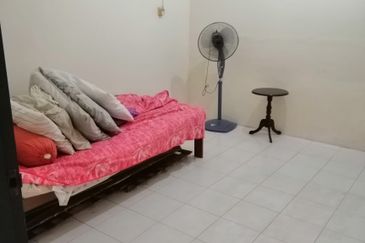 Taman Bukit Blossom 1 storey for sale(Seremban)