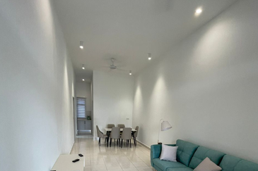 Seremban 2 Rimbun Aman S2 Height 1 Storey House, Seremban