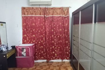 Senawang single storey house for rent