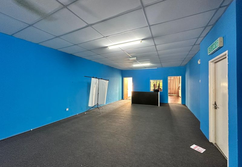 Seremban 3 shoplot 1st floor for rent