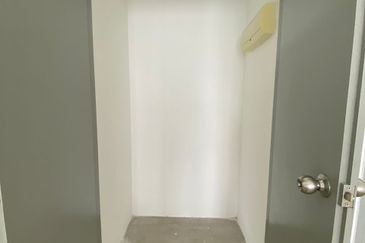 Seremban Prima Sentral partially furnished for rent