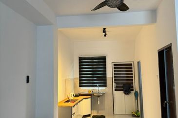 Seremban Taman Lazuli 2storey 4bed 3bath for rent