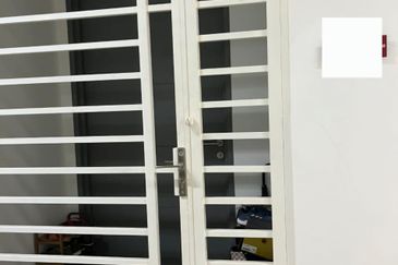 Kalista 2 3bed 2bath partially furnishd for sale 