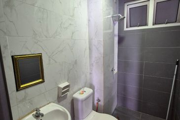 Kalista 2 3bed 2bath partially furnishd for sale 