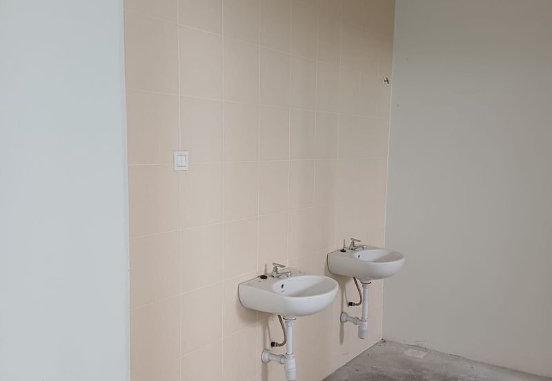 KIP Sentral Sendayan 1st floor for rent 