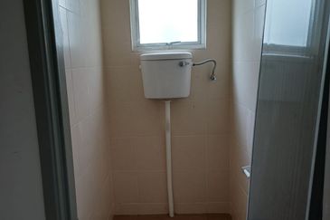 KIP Sentral Sendayan 1st floor for rent 