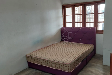 Taman Rasah Jaya Seremban 3bed 2bath Partially Furnished for rent