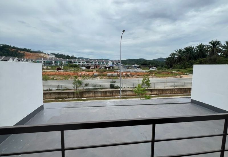 Taman Lazuli Seremban 2storey 4bed 3bath For Rent 