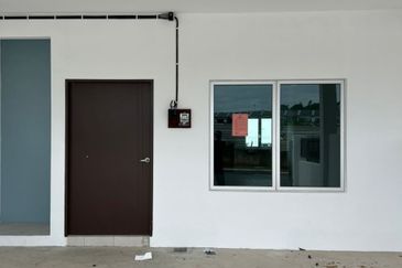 Taman Lazuli Seremban 2storey 4bed 3bath For Rent 