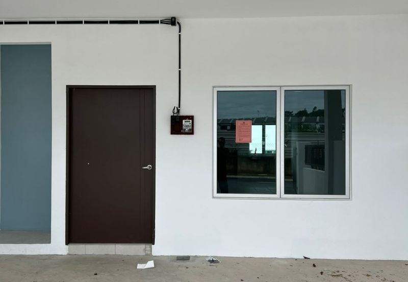 Taman Lazuli Seremban 2storey 4bed 3bath For Rent 