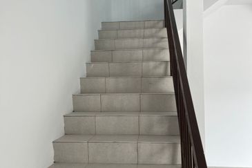 Taman Lazuli Seremban 2storey 4bed 3bath For Rent 