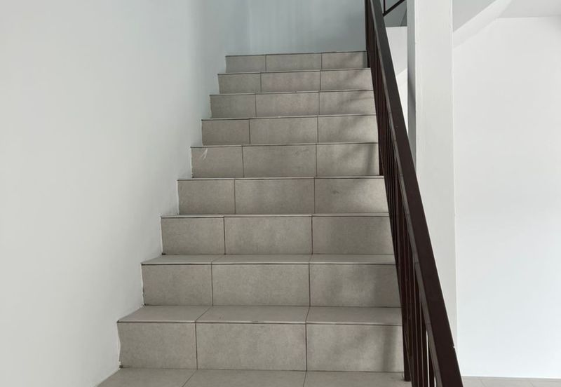 Taman Lazuli Seremban 2storey 4bed 3bath For Rent 