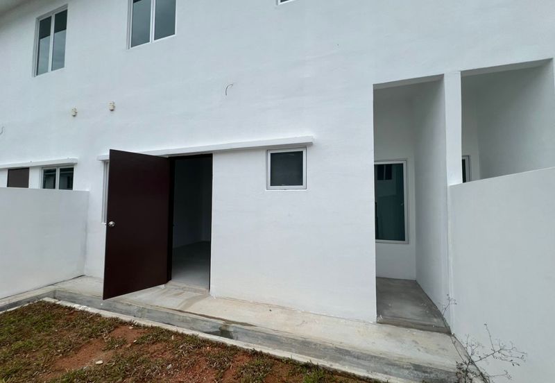 Taman Lazuli Seremban 2storey 4bed 3bath For Rent 