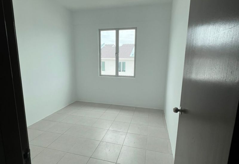 Taman Lazuli Seremban 2storey 4bed 3bath For Rent 