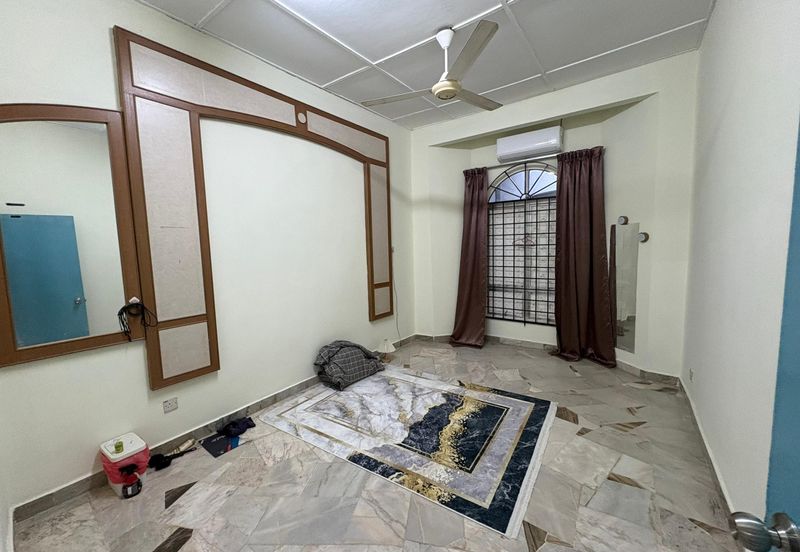 Desa Cempaka Nilai 1storey Partially Furnished For Rent 