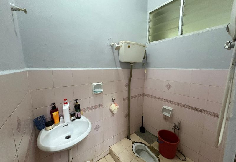 Desa Cempaka Nilai 1storey Partially Furnished For Rent 