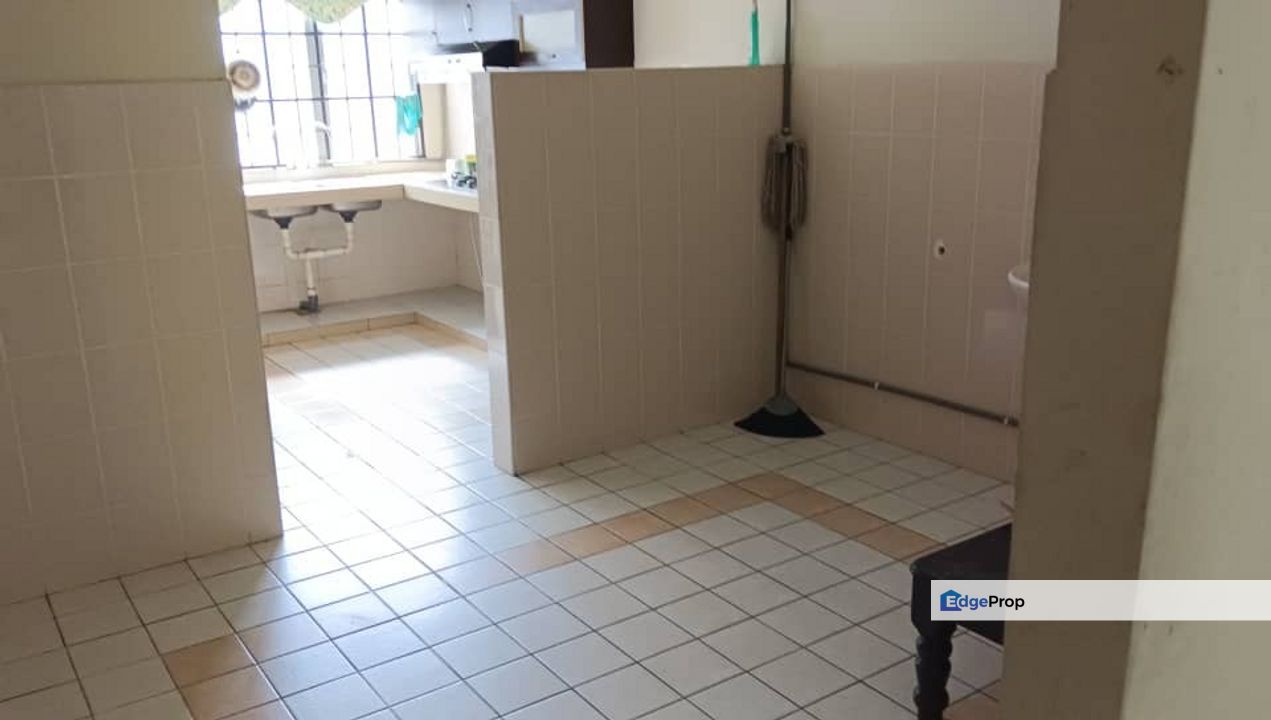 Taman Forest Height 2Storey Partially Furnished For Rent @Seremban , Negeri Sembilan, Seremban