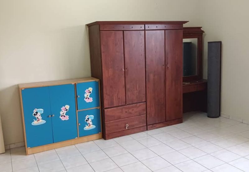 Taman Forest Height 2Storey Partially Furnished For Rent @Seremban 