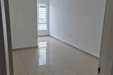 Sendayan Suriaman 4bed 4bath 2Storey Partially Furnished For Sale