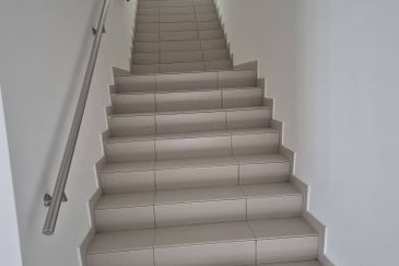 Sendayan Suriaman 4bed 4bath 2Storey Partially Furnished For Sale