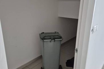 Sendayan Suriaman 4bed 4bath 2Storey Partially Furnished For Sale