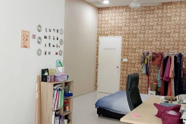 HIJAYU 3A @ BANDAR SRI SENDAYAN