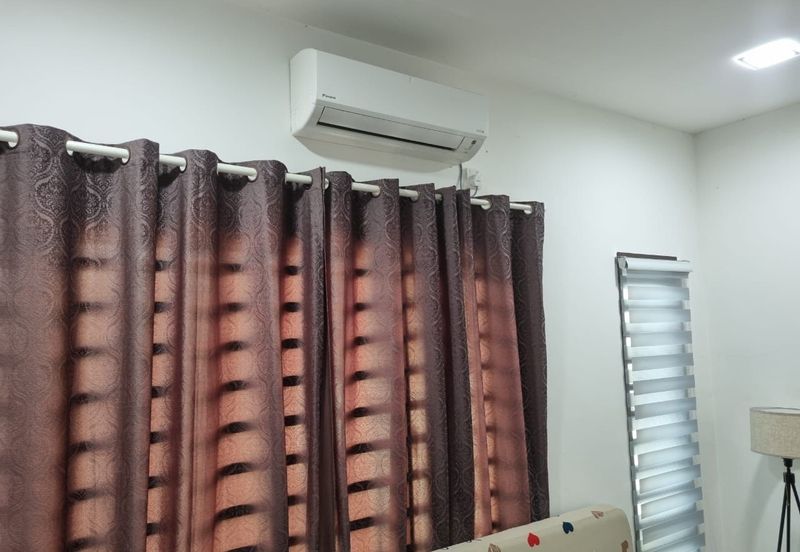 Hijayu Sendayan 4bed 4bath 2Storey Partially Furnished For Rent