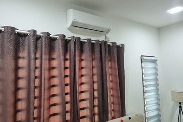 Hijayu Sendayan 4bed 4bath 2Storey Partially Furnished For Rent