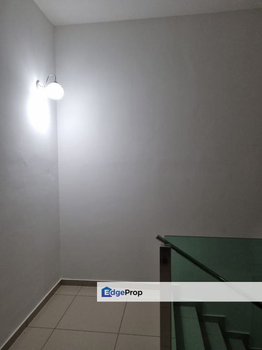 Hijayu Sendayan 4bed 4bath 2Storey Partially Furnished For Rent, Negeri Sembilan, Seremban