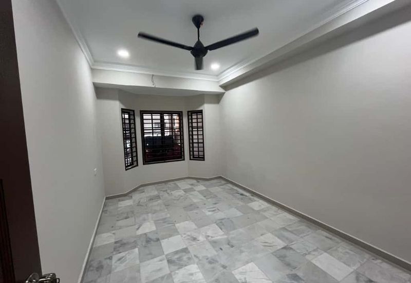 Taman Temiang Jaya 1.5Storey Partially Furnished For Rent 