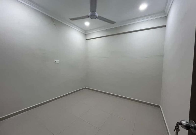 Taman Temiang Jaya 1.5Storey Partially Furnished For Rent 