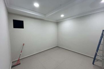 Taman Temiang Jaya 1.5Storey Partially Furnished For Rent 