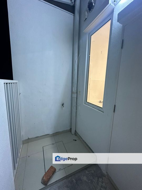 Nusari Bayu 4bed 3bath 2Storey Partially Furnished For Rent, Negeri Sembilan, Mantin