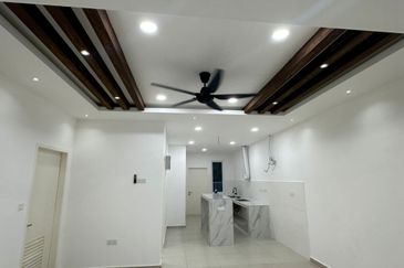 Nusari Bayu 4bed 3bath 2Storey Partially Furnished For Rent