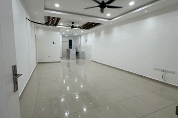 Nusari Bayu 4bed 3bath 2Storey Partially Furnished For Rent