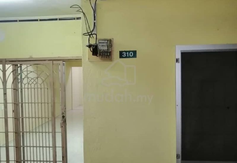 S2 Garden Avenue 3bed 2bath Partially Furnished For Rent