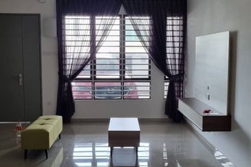 Taman Saga@Seremban 4bed 4bath 2storey Partially Furnished For Sale