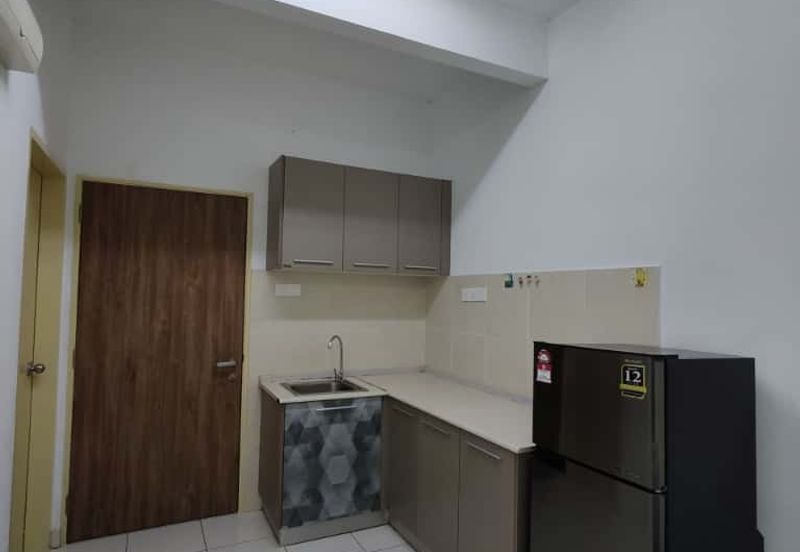 Lili Residensi Nilai 3bed 2bath Partially Furnished For Rent