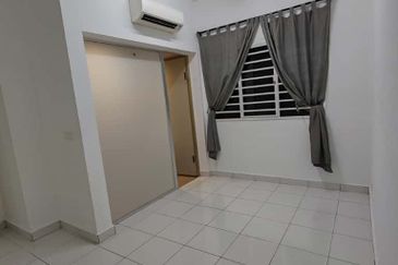 Lili Residensi Nilai 3bed 2bath Partially Furnished For Rent