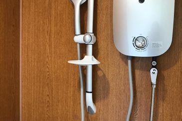 Lili Residensi Nilai 3bed 2bath Partially Furnished For Sale