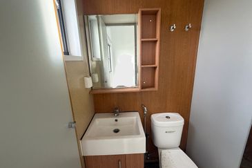 Lili Residensi 3bed 2bath Partially Furnished For Rent