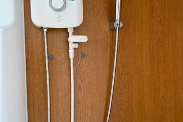 Lili residensi 3Bed 2Bath partially furnished for sale