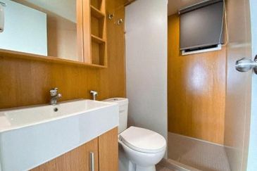 Lili Residensi 3bed 2bath Partially Furnished For Sale