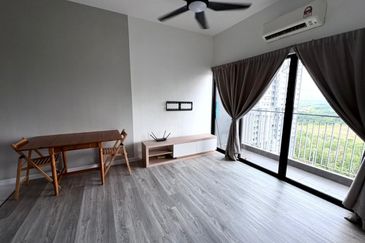 Lili Residensi Nilai 3bed 2bath Partially Furnished For Rent